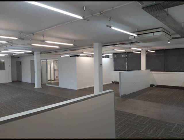 618M² OFFICE TO LET IN WESTVILLE